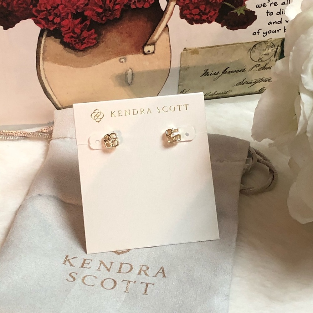 NEW KENDRA SCOTT RUE STUDS IN GOLD - Picture 3 of 6